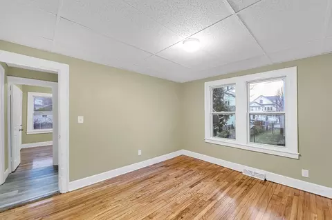 17-19 Braddock St, Springfield, MA 01109 photo 25
