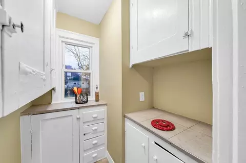 17-19 Braddock St, Springfield, MA 01109 photo 15