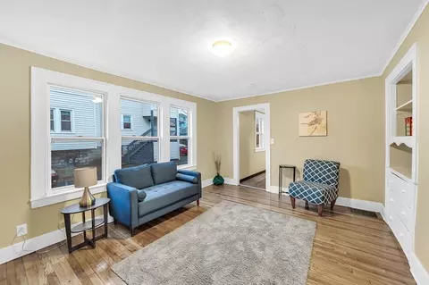 17-19 Braddock St, Springfield, MA 01109 photo 5