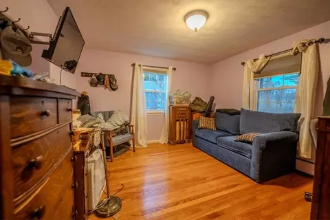 109 Dewitt St, Springfield, MA 01129 photo 15