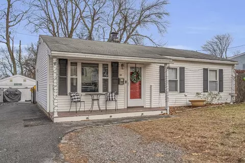 117 Virginia Ave, Lowell, MA 01852