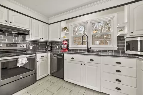 53 View St, Dracut, MA 01826 photo 14