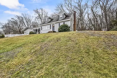 53 View St, Dracut, MA 01826 photo 3