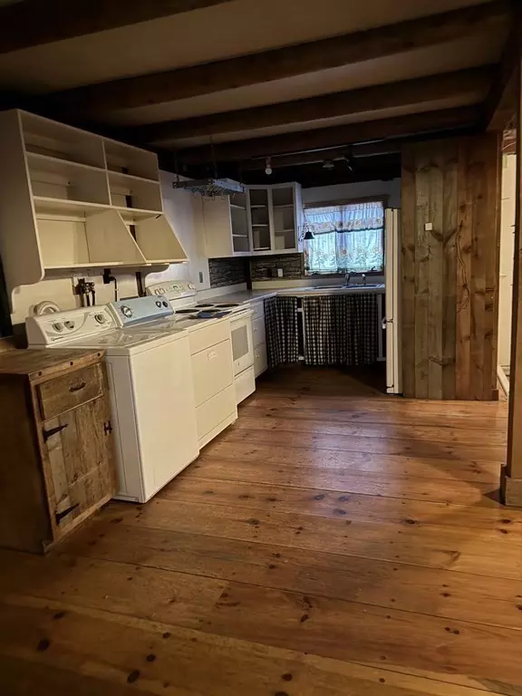 626 Alden St, Ludlow, MA 01056 16 Photos Movoto