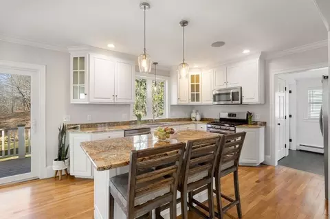 5 Abbot Ct, Marblehead, MA 01945 photo 7
