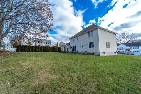 2 Bailin Dr, Worcester, MA 01604 photo 5