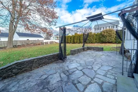 2 Bailin Dr, Worcester, MA 01604 photo 9