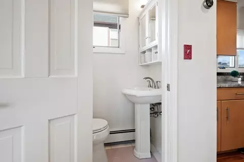 6 Stone St, Saugus, MA 01906 photo 8