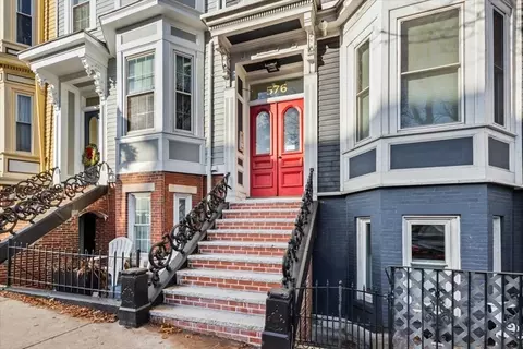576 E Broadway #1, Boston, MA 02127