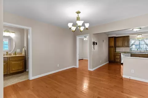 30 Arizona St, Fall River, MA 02723 photo 18