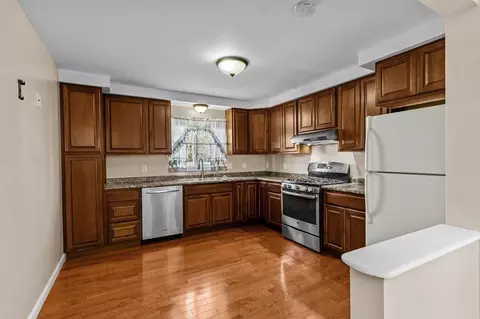 30 Arizona St, Fall River, MA 02723 photo 14