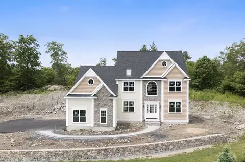25 Field Cir, Wrentham, MA 02093