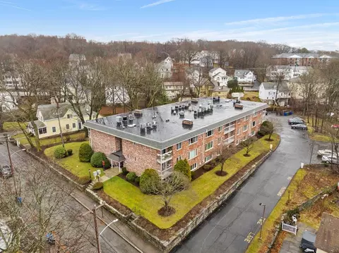 40 Cross #9, Quincy, MA 02169