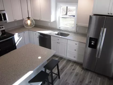 6 James St, Webster, MA 01570 photo 7