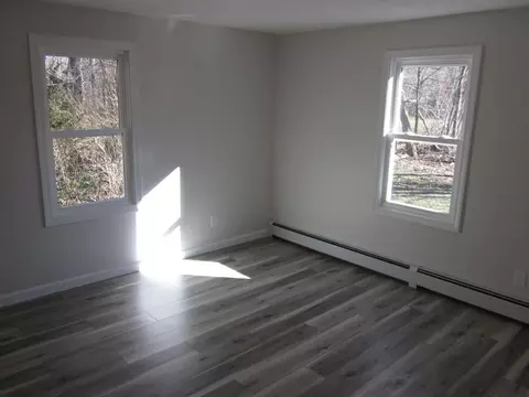 6 James St, Webster, MA 01570 photo 22