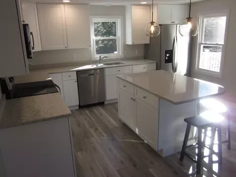 6 James St, Webster, MA 01570 photo 10