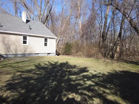 6 James St, Webster, MA 01570 photo 36