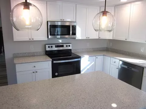 6 James St, Webster, MA 01570 photo 13