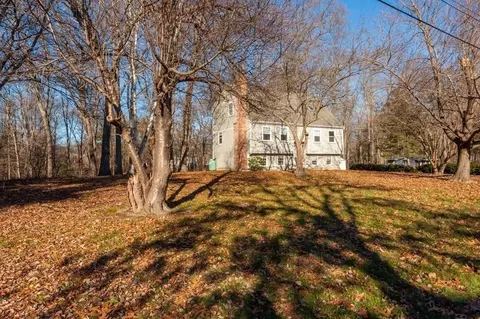 16 Fruit St, Newbury, MA 01922