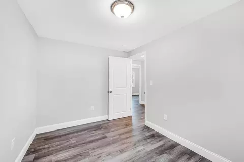 70 Kirk Dr, Springfield, MA 01109 photo 24