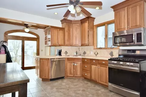 51 Elm Ave, Fairhaven, MA 02719 photo 8
