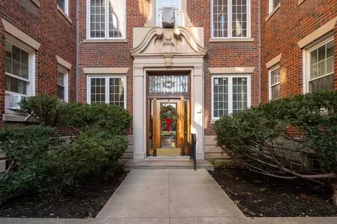 285 Harvard St #308, Cambridge, MA 02139