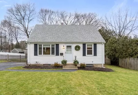 15 Centre St, Natick, MA 01760