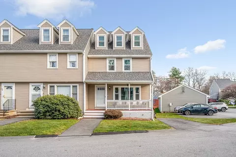 52 Merrimack Meadows Ln #52, Tewksbury, MA 01876