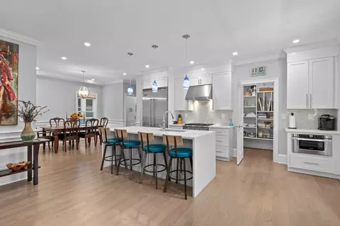 33 Glenwood Rd #1, Somerville, MA 02145