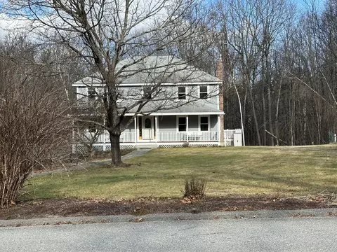 3 Vermont Rd, Tyngsborough, MA 01879