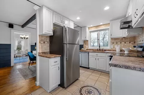 1 Wayside Rd, Worcester, MA 01605 photo 3
