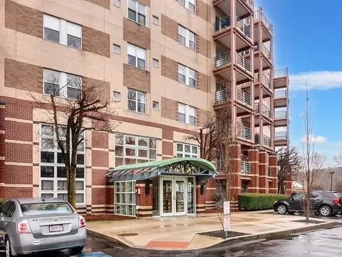269 Cambridge Rd #304, Woburn, MA 01801
