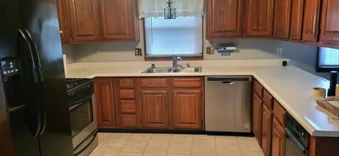 1205 Page Blvd, Springfield, MA 01104 photo 5