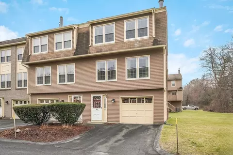 29 Heritage Dr #29, Tewksbury, MA 01876