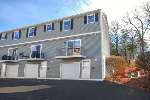 1215 Pawtucket Blvd #34, Lowell, MA 01854
