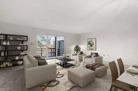 1 Oak Ridge Dr #4, Maynard, MA 01754