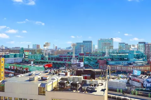 566 Commonwealth #1108, Boston, MA 02215