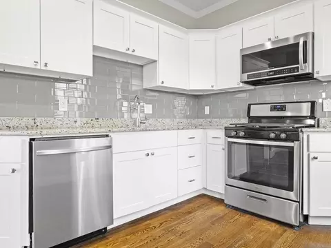 21 Alpine St #1, Boston, MA 02119