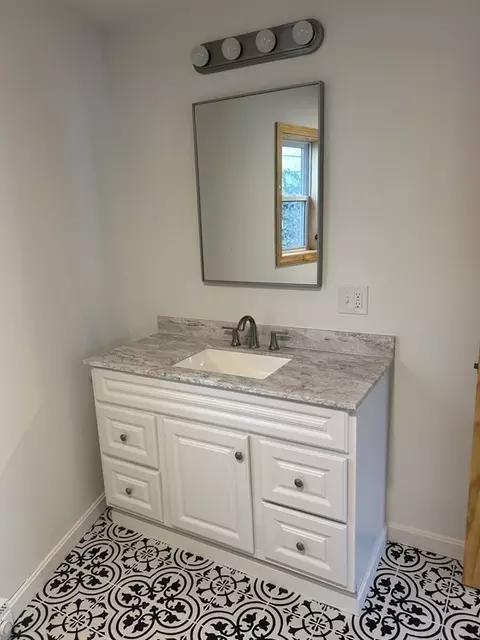 126 Arizona St, Fall River, MA 02723 photo 19