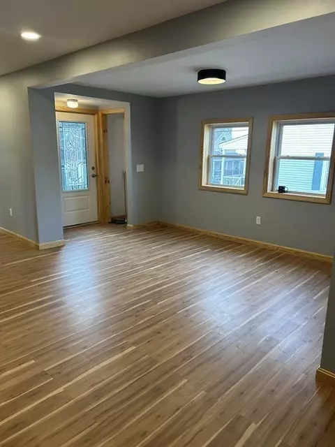 126 Arizona St, Fall River, MA 02723 photo 5