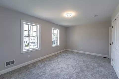 66 Moore St, Chicopee, MA 01013 photo 37