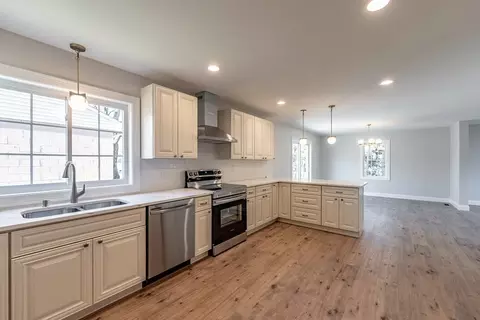 66 Moore St, Chicopee, MA 01013 photo 23