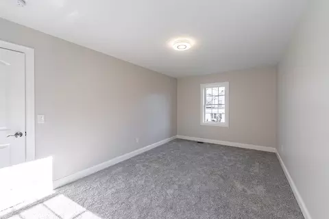 66 Moore St, Chicopee, MA 01013 photo 27