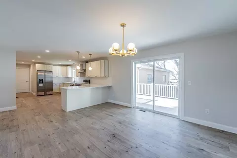 66 Moore St, Chicopee, MA 01013 photo 20