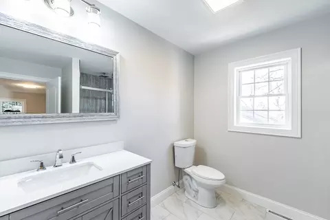 66 Moore St, Chicopee, MA 01013 photo 38
