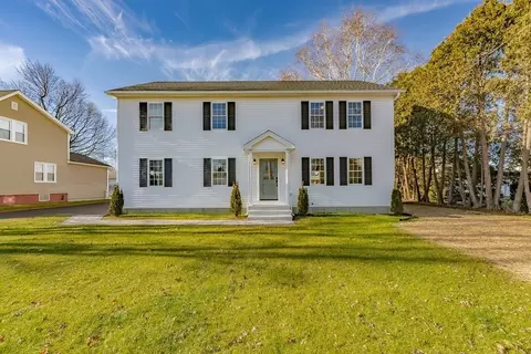 66 Moore St, Chicopee, MA 01013 photo 2