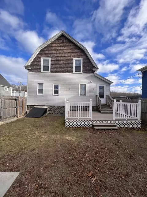 54 James St, Worcester, MA 01603 photo 2