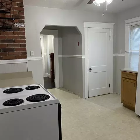 54 James St, Worcester, MA 01603 photo 8