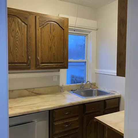54 James St, Worcester, MA 01603 photo 9