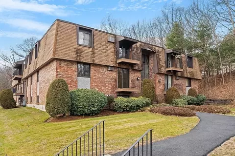 645 W Lowell Ave #15, Haverhill, MA 01832